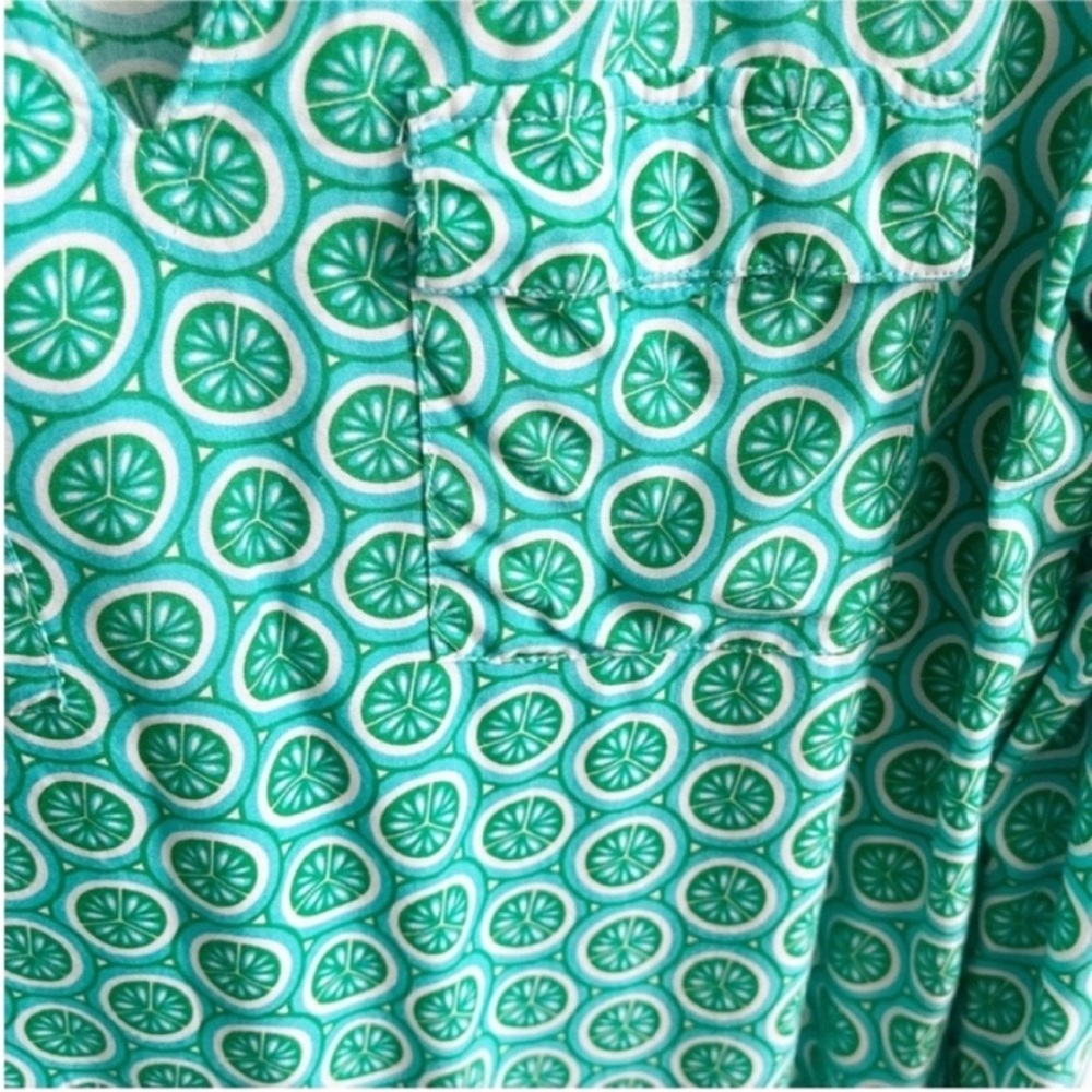 Escapada shirt green limes popover pockets rolled sleeves - Picture 3 of 9